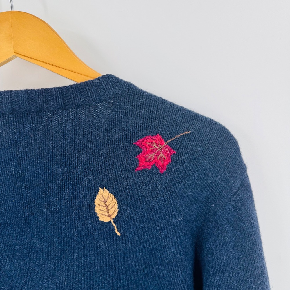 Croft & Barrow Navy Blue Leaf Embroidered Zip‎ Up Cardigan Size M Granny Cottage - Picture 5 of 8